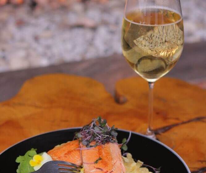 فندق The Icon Resort