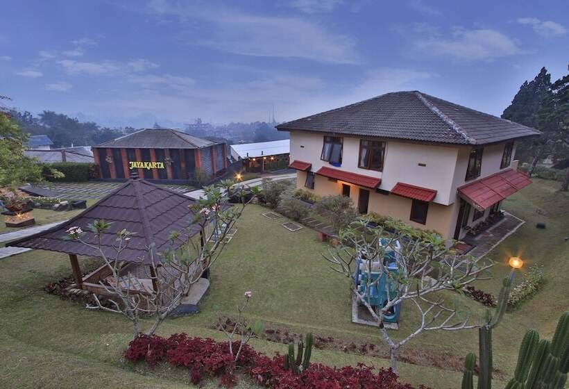 Szálloda The Jayakarta Cisarua