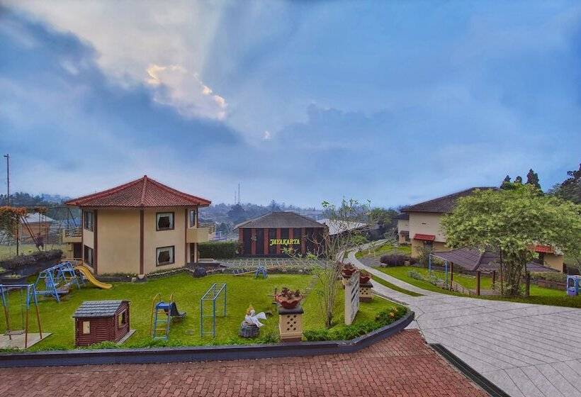 Отель The Jayakarta Cisarua