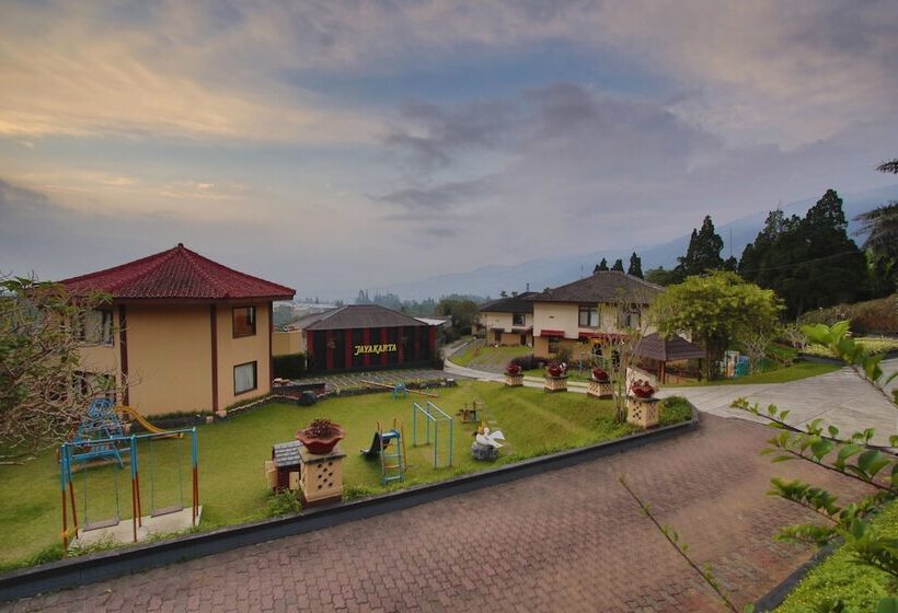 Отель The Jayakarta Cisarua