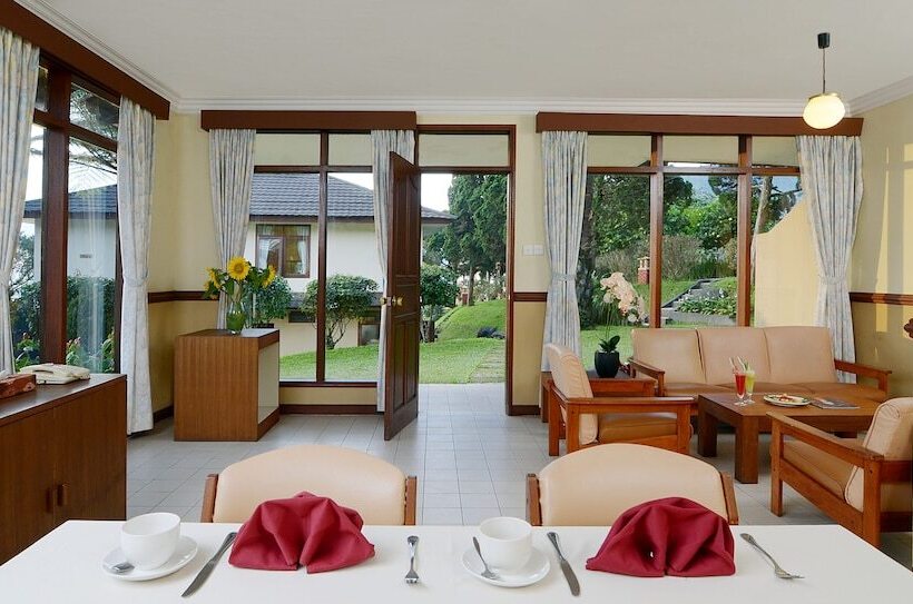 Hotel The Jayakarta Cisarua