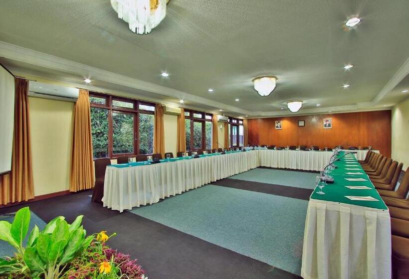 Hotel The Jayakarta Cisarua