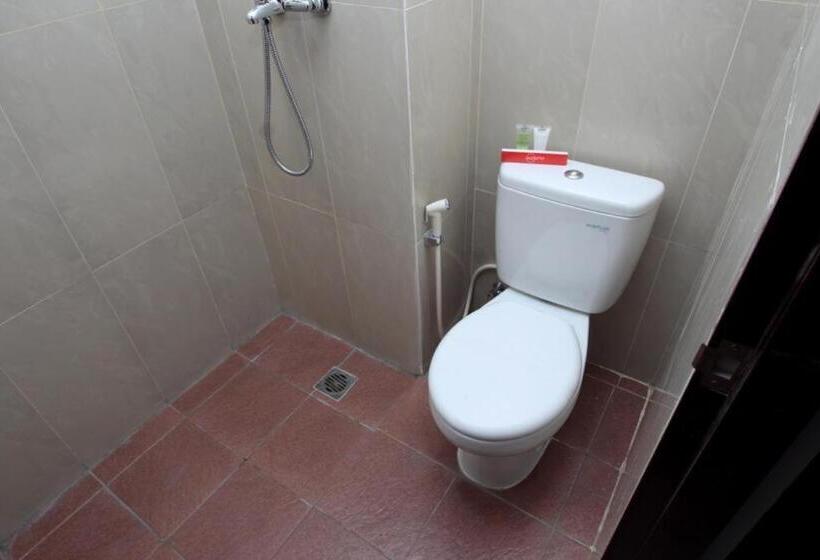 ホテル Tiba At Jatinangor