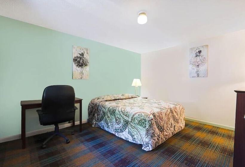 فندق Travelers Inn Beaver