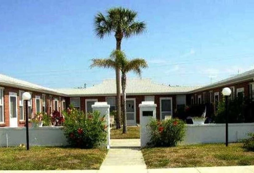 Отель Venice Villas On The Beach