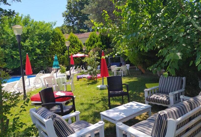 فندق Vi̇lla Fuat