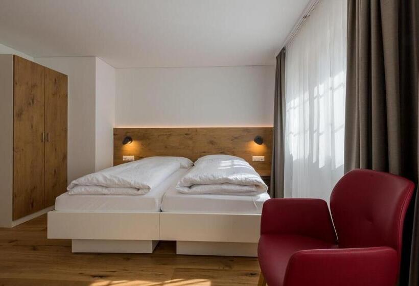 בית מלון כפרי Walser