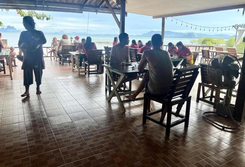 Koh Mook Garden Beach Resort