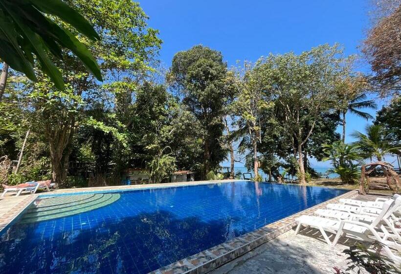Koh Mook Garden Beach Resort