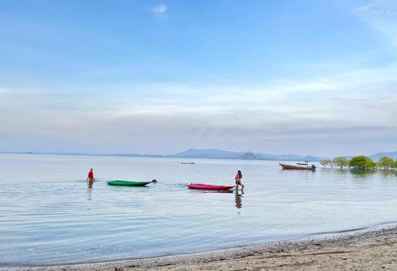 Koh Mook Garden Beach Resort