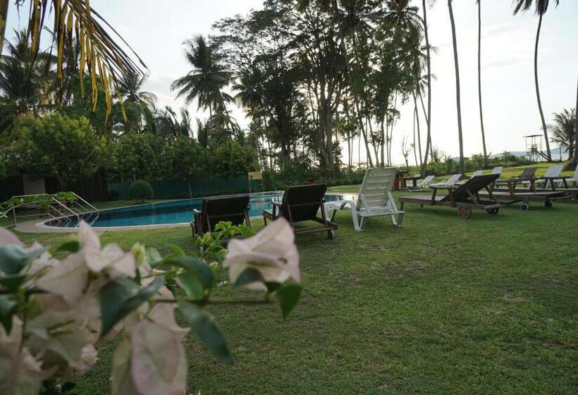 Langkah Syabas Beach Resort