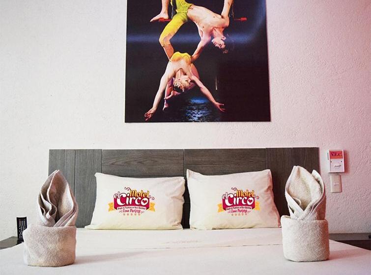 Motel El Circo