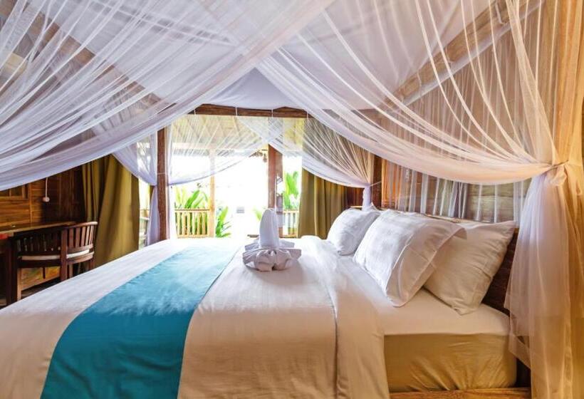 Пансион Bali Natha Beach Front