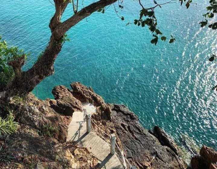 פנסיון Cliff View Bungalows