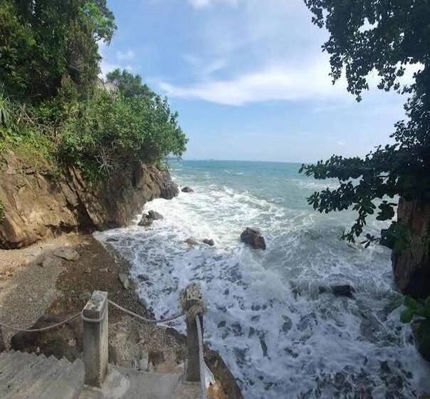 פנסיון Cliff View Bungalows