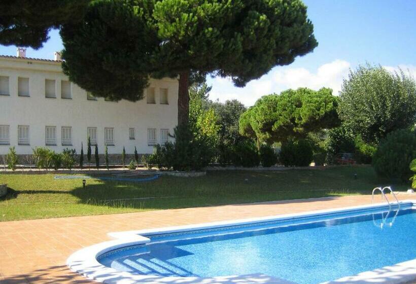 بنسيون Hostal Los Pinares