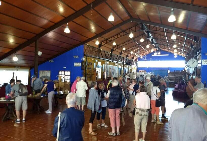 بنسيون Hostal Nicol's