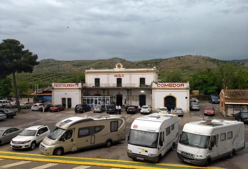 بنسيون Hostal Nicol's