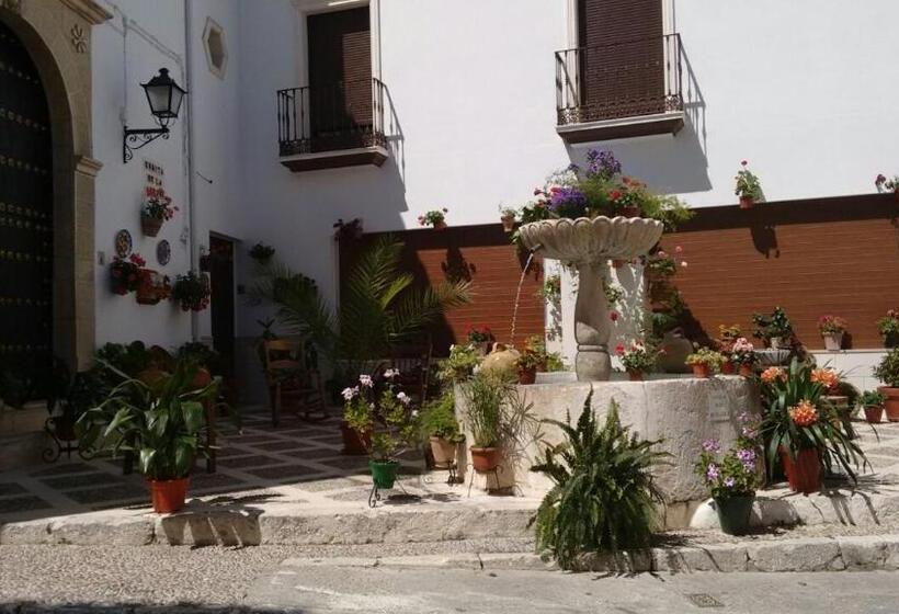 بنسيون Hostal Nicol's