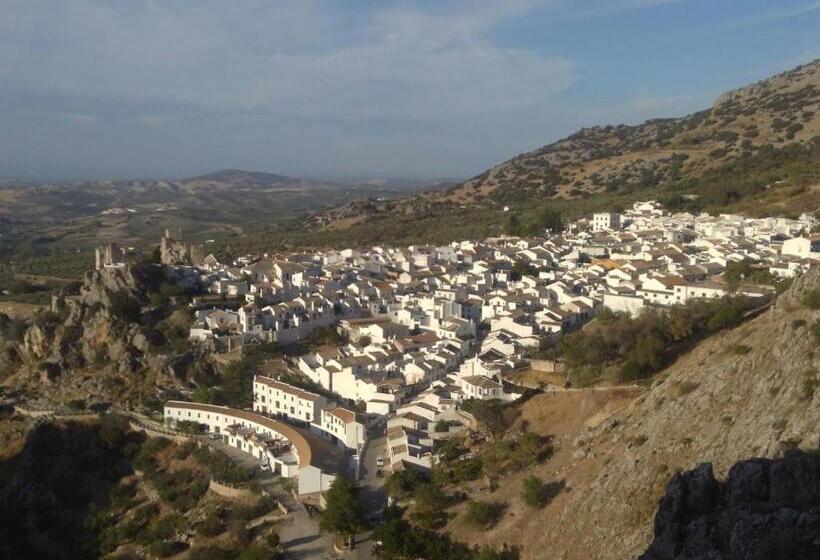 بنسيون Hostal Nicol's