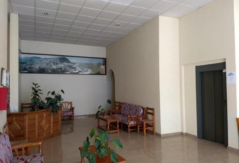 بنسيون Hostal Nicol's