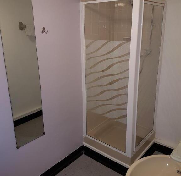 פנסיון Newgale Lodge