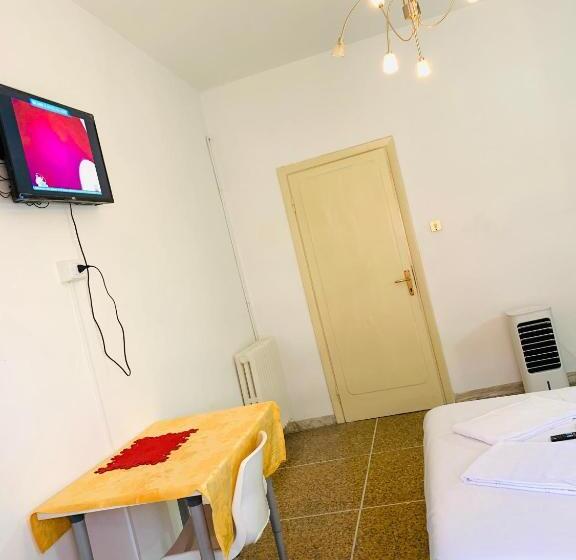 پانسیون Pearl Pisa Guest House