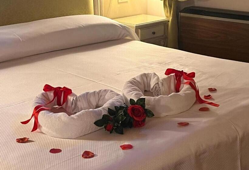 بنسيون Resort La Mola