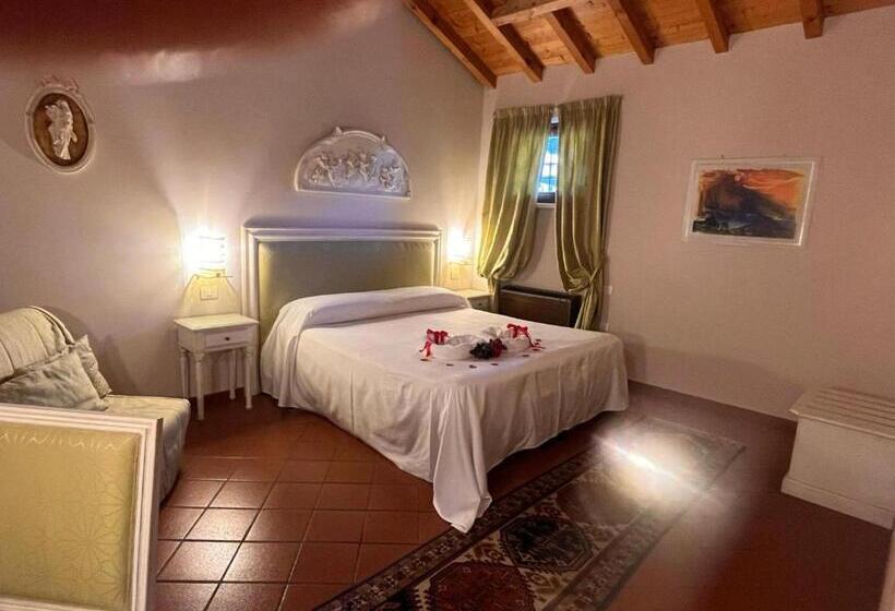 بنسيون Resort La Mola