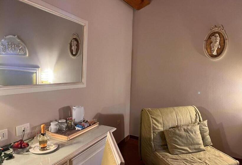 بنسيون Resort La Mola