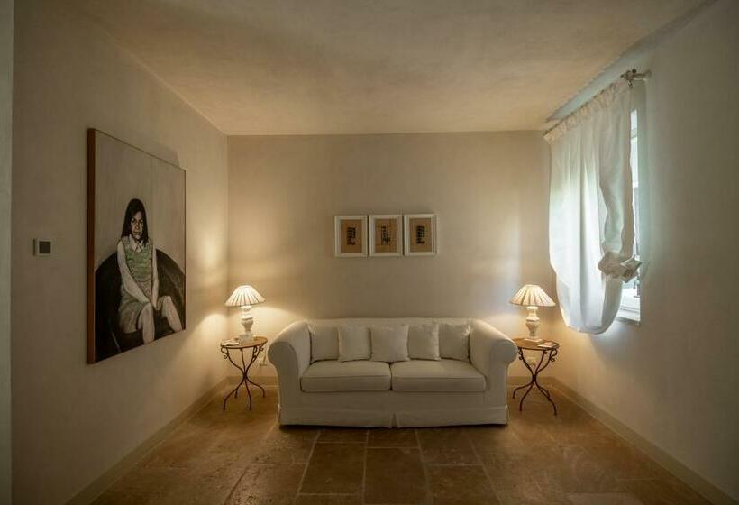 אתר נופש Castello Camemi