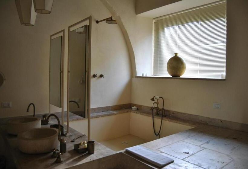 אתר נופש Castello Camemi