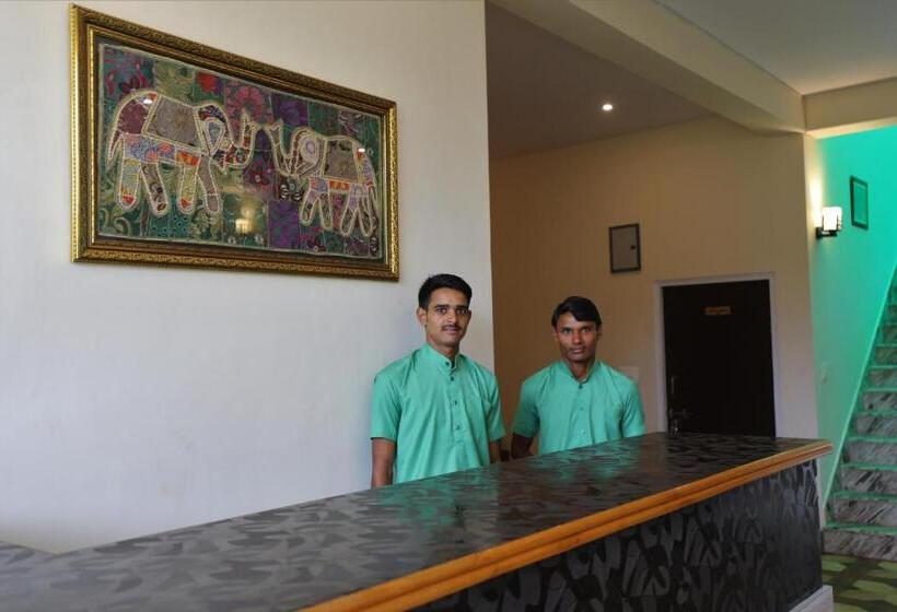 리조트 Paridhi Niwas, Ranthambore  Near Tiger Safari Zones 1 5