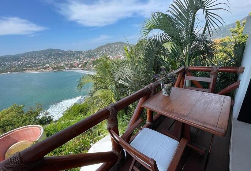 Tentaciones Hotel & Lounge Pool   Adults Only