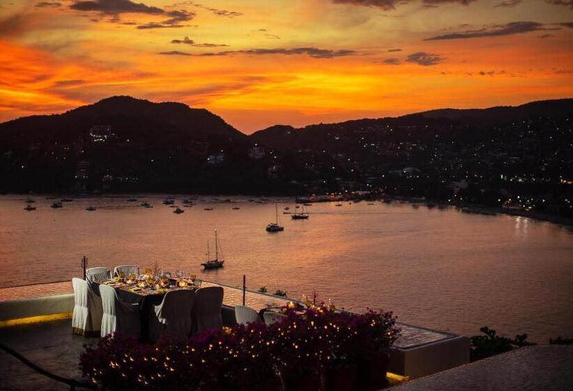 Tentaciones Hotel & Lounge Pool Adults Only