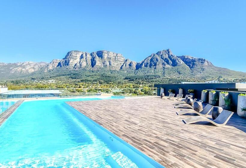 #001 Newlands Peak   Elegance