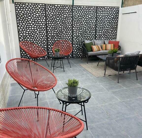 ユースホステル Virginia Guest House