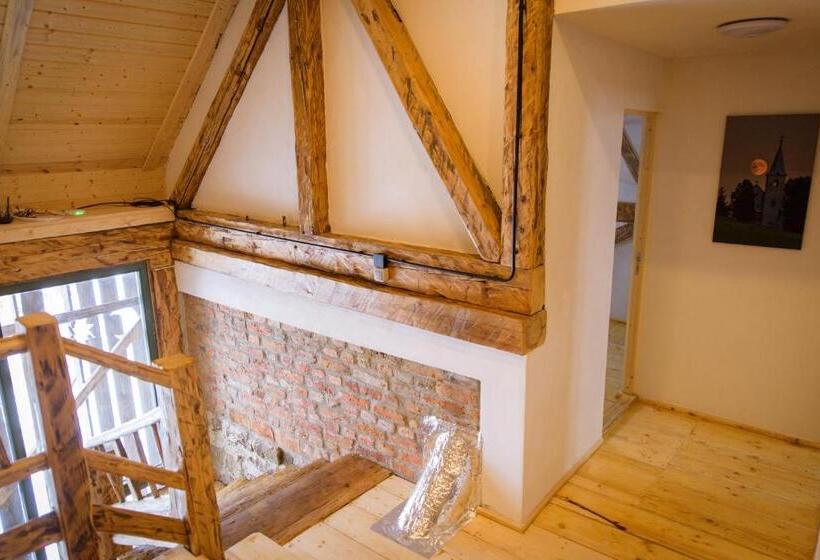 הוסטל Válaszút Fogadó