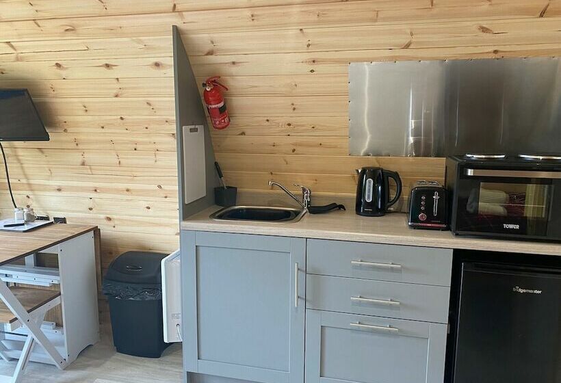 مبيت وإفطار Brora Pods