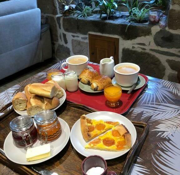 مبيت وإفطار Chambre D’hôtes De Curières