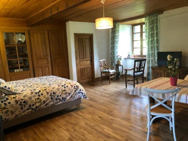 مبيت وإفطار Chambre D’hôtes De Curières