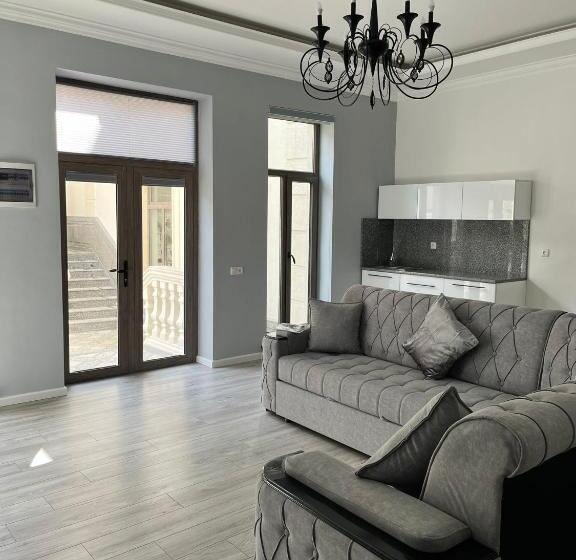 مبيت وإفطار Oscar