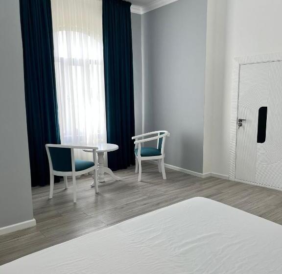 مبيت وإفطار Oscar