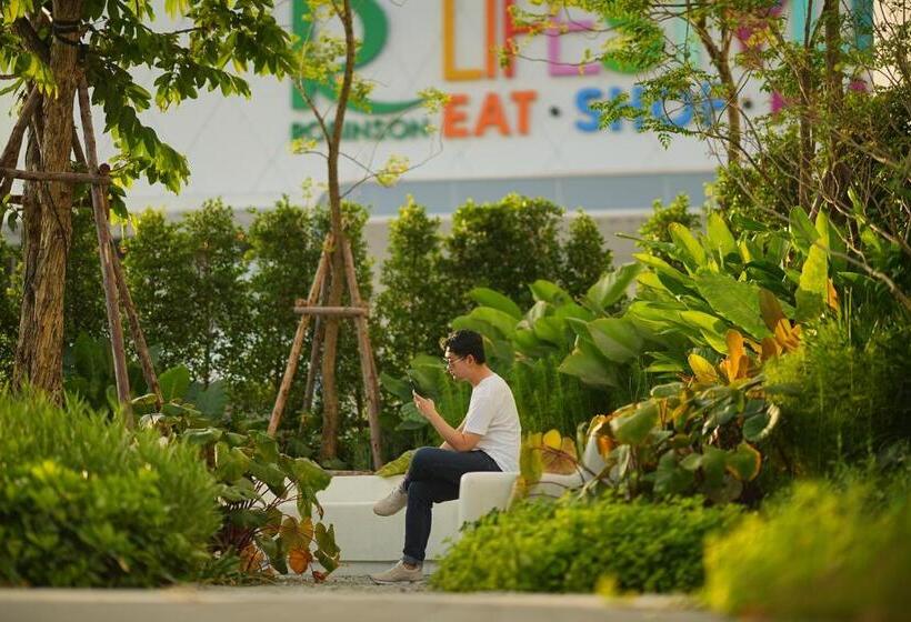 Go! Hotel Ban Chang At Robinson Lifestyle Ban Chang