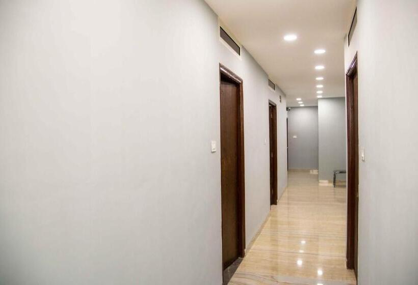 Отель Abhinanadan