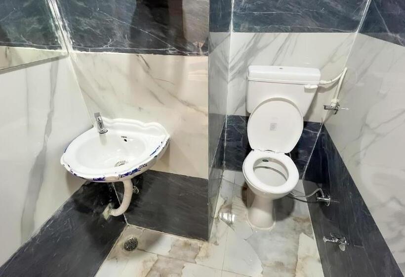 Отель Abhinanadan