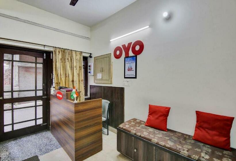 Отель Oyo Flagship 7230  City Inn