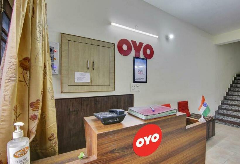 Отель Oyo Flagship 7230  City Inn