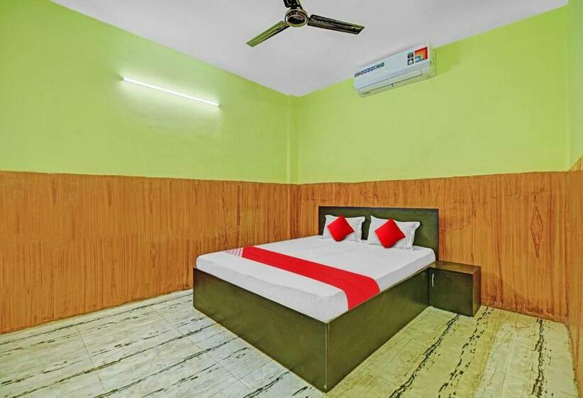 فندق Oyo Flagship 81214 The Ganga Regency