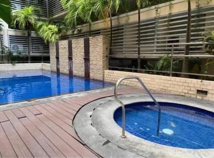 호텔 Pasay Staycation With Parking Space In 150 Newport Boulevard Near Resort World & Naia T3